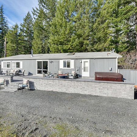 Riverfront Home With Deck, Near Mount Rainier! Packwood Εξωτερικό φωτογραφία